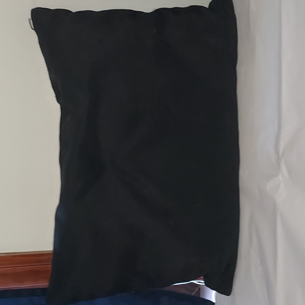Pillow - Picture 2 of 2
